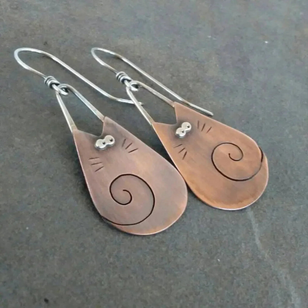 Cute cat earrings, holiday jewelry for women's holiday