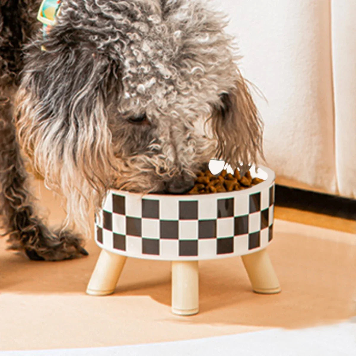 Pet Cat and Dog Plastic Bowl with Polka Dot Checkerboard Pattern, Non-slip and Easy To Clean Large Capacity Not Easy To Tip Over