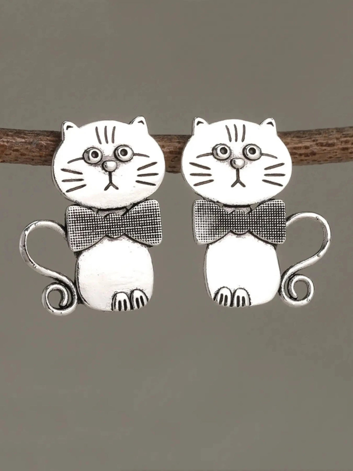 Cute cat earrings, holiday jewelry for women's holiday