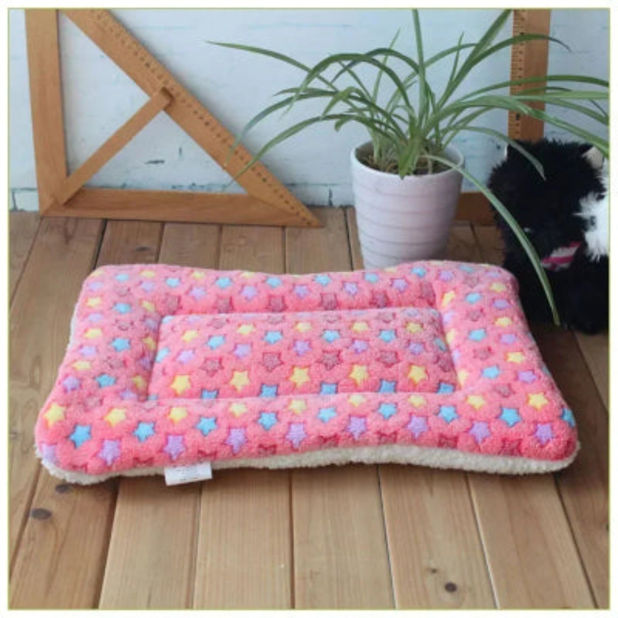 Seasonal Autumn and Winter Thick Pet Mats Cat Mats Dog Mats Blankets Pet Beds Sleeping Mats Seat Cushions Cloth Seat Cushion